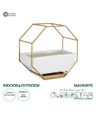 GloboStar® Artificial Garden MANDRITE 20556 Διακοσμητικό Κεραμικό Κασπώ Γλάστρα - Flower Pot Λευκό με Χρυσό Μεταλλικό Πλέγμα και Καφέ Ξύλινη Βάση Μ18 x Π10 x Υ18cm